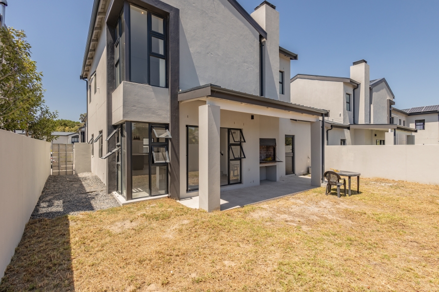 3 Bedroom Property for Sale in Vierlanden Western Cape